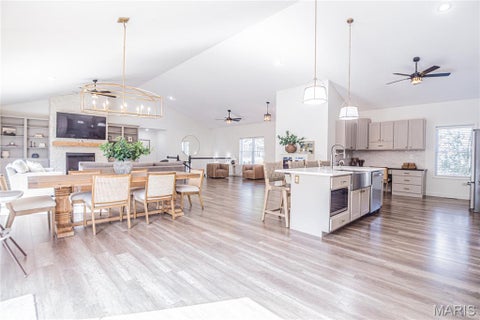 Tiny photo for 215 Ruth Harris LN, Poplar Bluff, MO 63901 (MLS # 26058654)