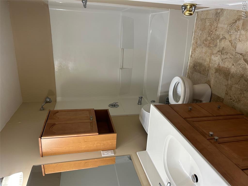 Manchester Hills - Residential Lease