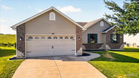 Photo of 136 Prairie Bluffs Drive, Wentzville, MO 63385 (MLS # 26056374)