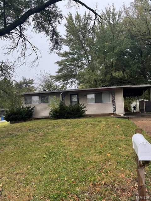 Photo of 1936 Green Valley Drive, Dellwood, MO 63136 (MLS # 26068928)