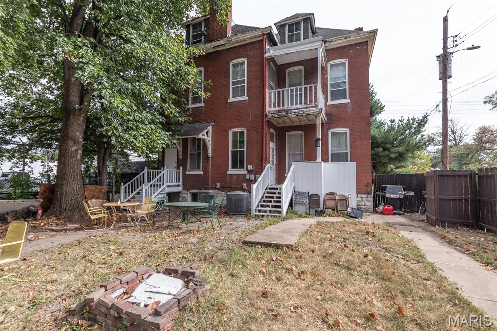 St Louis, Missouri 63107, United States, 8 Bedrooms Bedrooms, ,3 BathroomsBathrooms,Residential,Active,156939