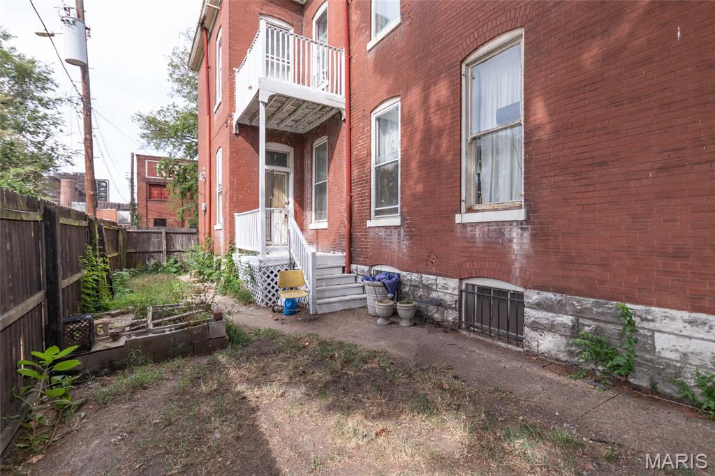 St Louis, Missouri 63107, United States, 8 Bedrooms Bedrooms, ,3 BathroomsBathrooms,Residential,Active,156939