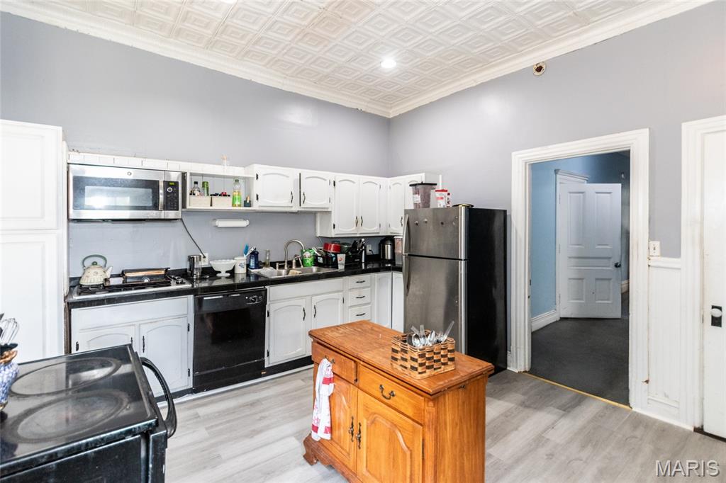 St Louis, Missouri 63107, United States, 8 Bedrooms Bedrooms, ,3 BathroomsBathrooms,Residential,Active,156939