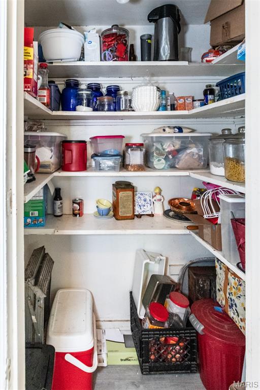 St Louis, Missouri 63107, United States, 8 Bedrooms Bedrooms, ,3 BathroomsBathrooms,Residential,Active,156939