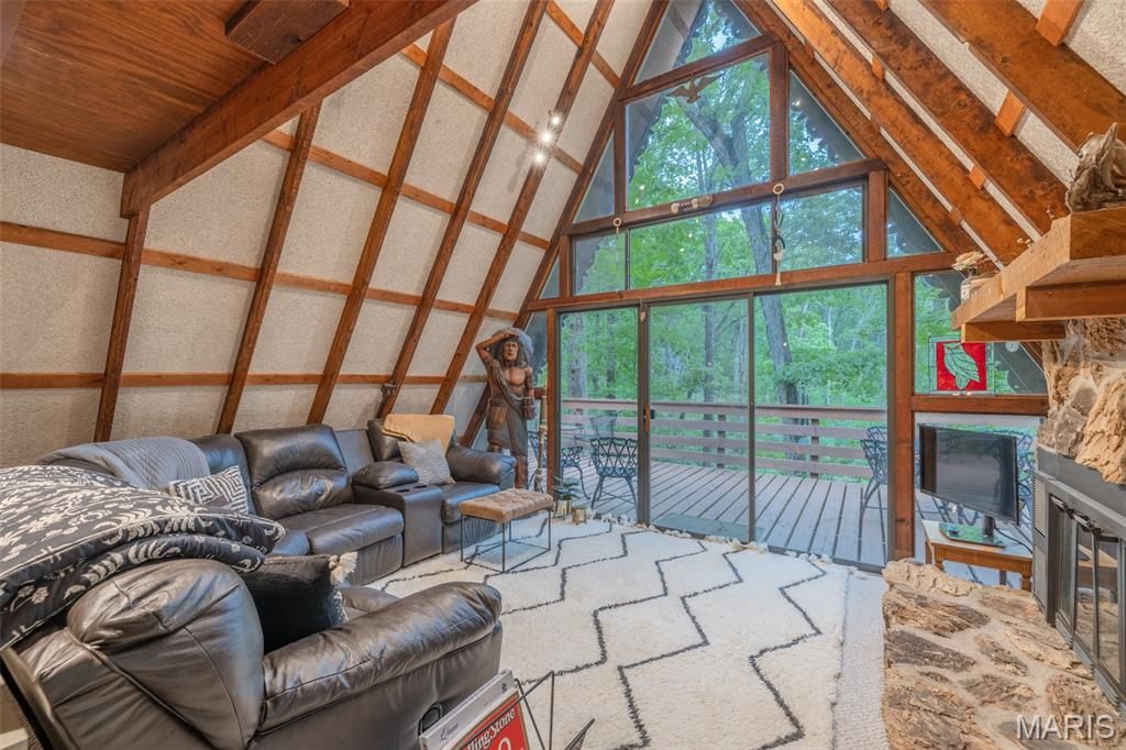 Photo of 374 W Wanderfern Circle Drive, Innsbrook, MO 63390 (MLS # 26032303)