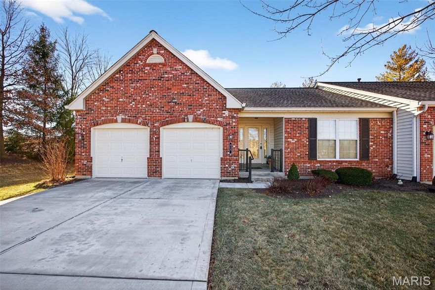 RARE OPPORTUNITY!!! Pristine Villa in a gated community in the heart of Lake St Louis!! You're welcomed into this villa with rich hardwood flooring, spacious foyer with decorative wooden staircase to the lower level that has 9' Cielings. Spacious formal dining and vaulted living room. Open to the very large Gourmet kitchen with warm Cherry Cabinetry, Stainless Steel Appliances and Gleaming Wood Floors. Flooring. Adjacent to the Kitchen is the oversized breakfast area and deck. Main floor Primary Ensuite includes large bedroom with bay window. Primary bathroom includes walk in shower and separate soaking tub with large walk-in organized closet . Another bedroom/den on main floor and full bath, and main floor laundry/mud room. Lower Level includes 9' ceilings and a rough in for a 3rd bathroom. Plenty of space for storage as well. Just minutes away from all your showing needs at The Shoppes at Hawk Ridge and Meadows of Lake Saint Louis.