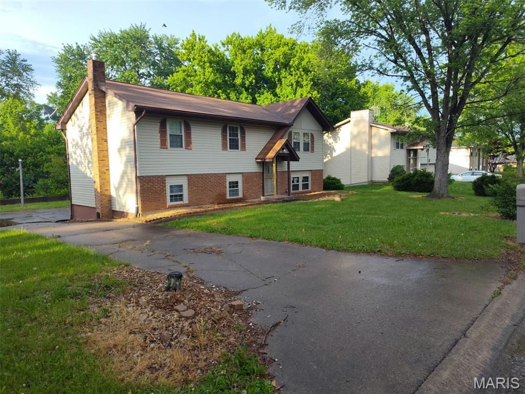 Photo of 3110 Aspen Drive, Cape Girardeau, MO 63701 (MLS # 26026338)