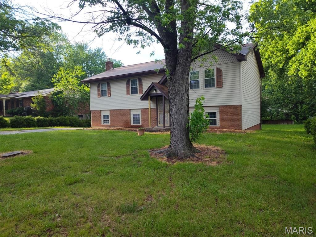 Photo of 3110 Aspen Drive, Cape Girardeau, MO 63701 (MLS # 26026338)
