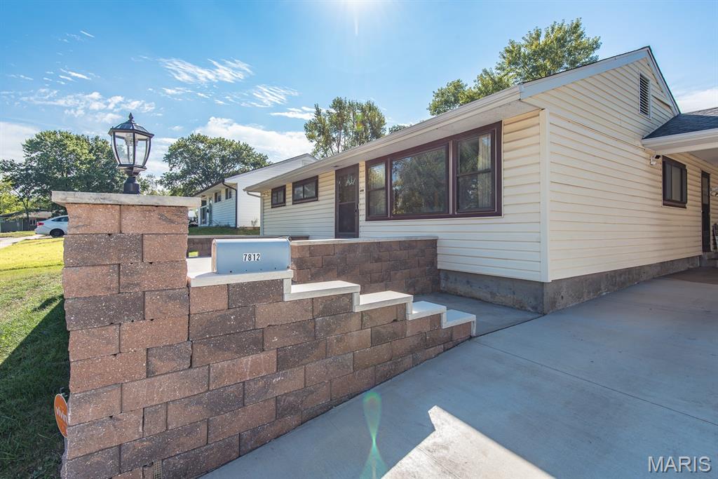 St Louis, Missouri 63121, United States, 3 Bedrooms Bedrooms, ,1 BathroomBathrooms,Residential,Active,222755