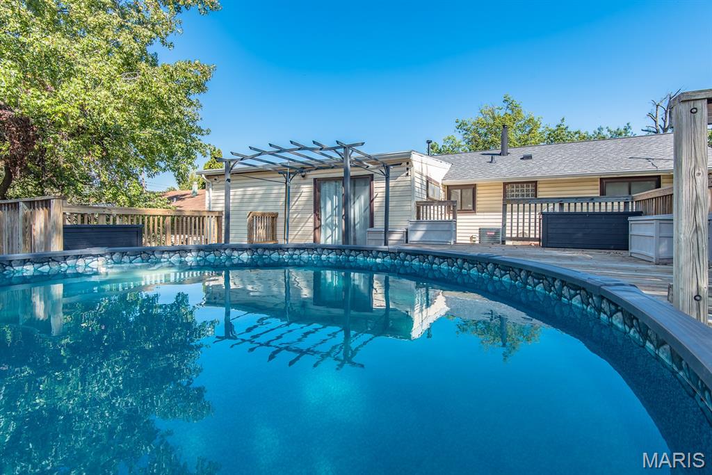 St Louis, Missouri 63121, United States, 3 Bedrooms Bedrooms, ,1 BathroomBathrooms,Residential,Active,222755