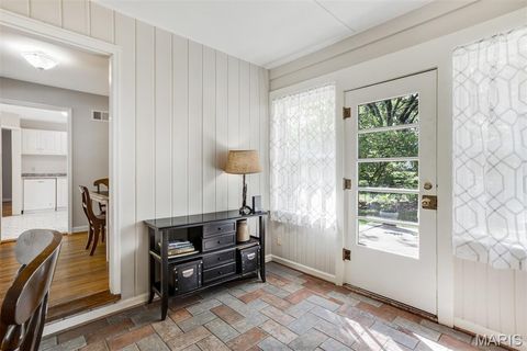 Tiny photo for 725 Brookridge Drive, Webster Groves, MO 63119 (MLS # 25067229)
