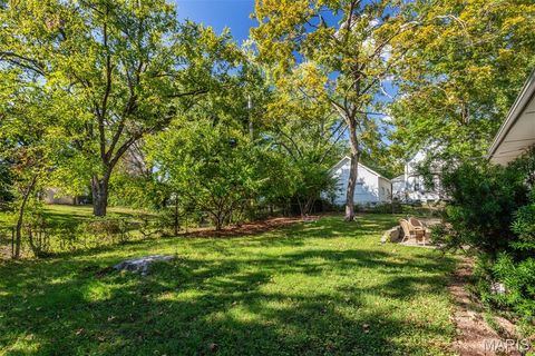 Tiny photo for 725 Brookridge Drive, Webster Groves, MO 63119 (MLS # 25067229)