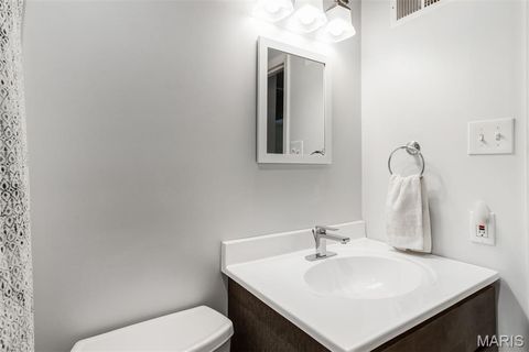 Tiny photo for 725 Brookridge Drive, Webster Groves, MO 63119 (MLS # 25067229)