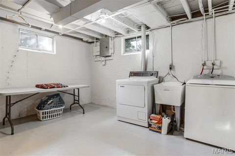 Tiny photo for 725 Brookridge Drive, Webster Groves, MO 63119 (MLS # 25067229)