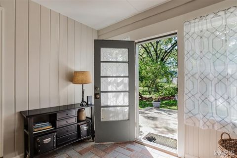Tiny photo for 725 Brookridge Drive, Webster Groves, MO 63119 (MLS # 25067229)