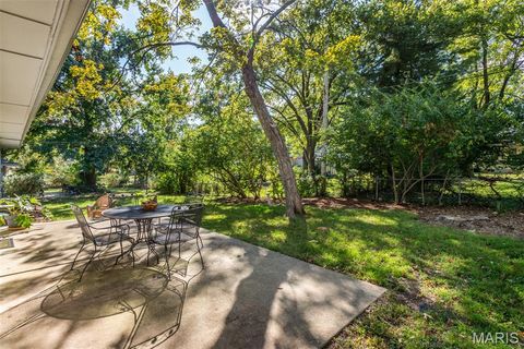 Tiny photo for 725 Brookridge Drive, Webster Groves, MO 63119 (MLS # 25067229)