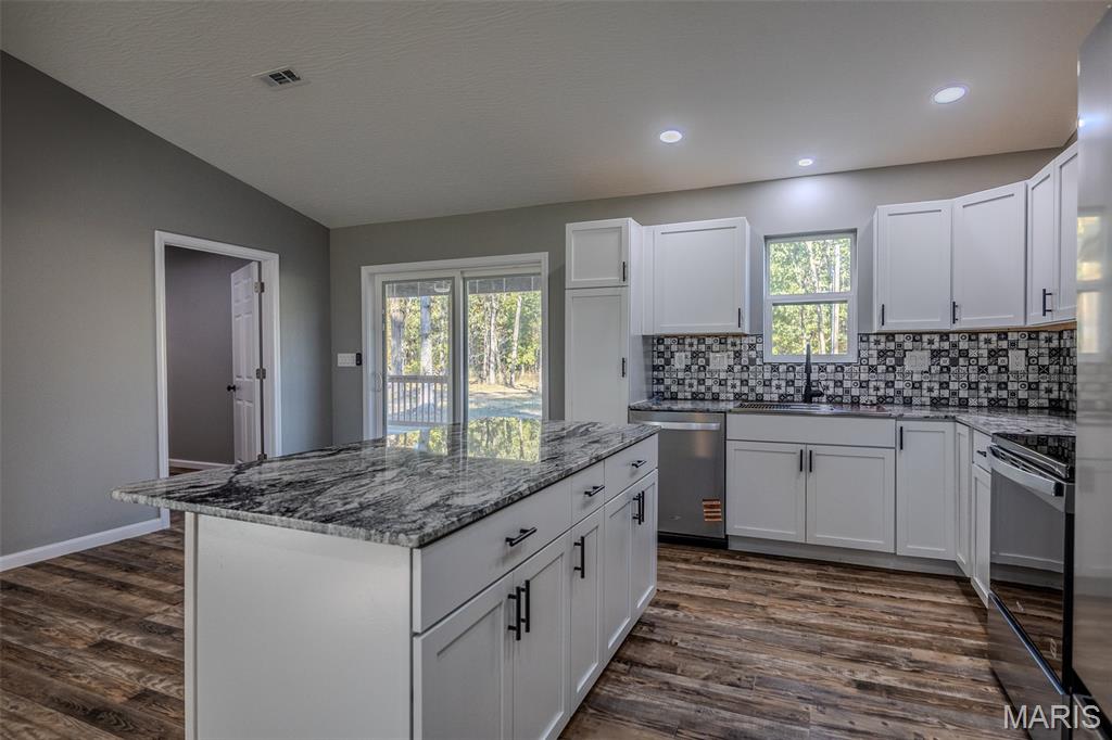 Lebanon - Residential