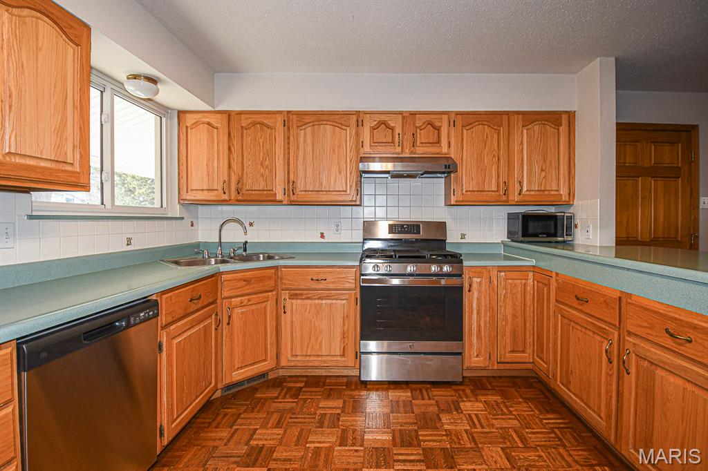 Moreland Place - Residential Lease