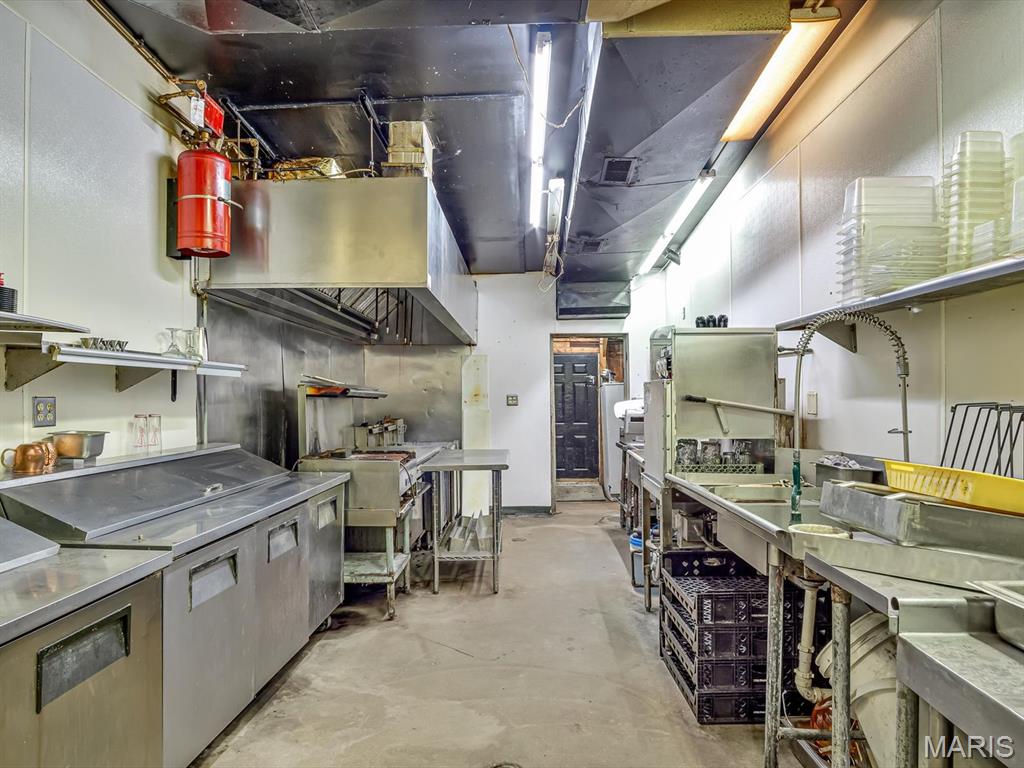 Jj Clarks - Commercial Sale