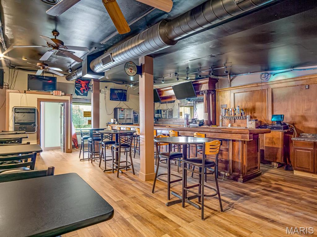 Jj Clarks - Commercial Sale