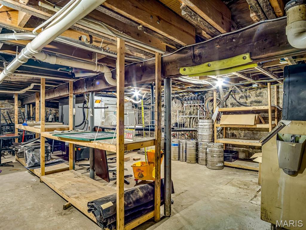 Jj Clarks - Commercial Sale