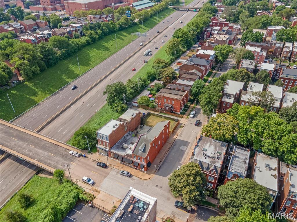 Jj Clarks - Commercial Sale