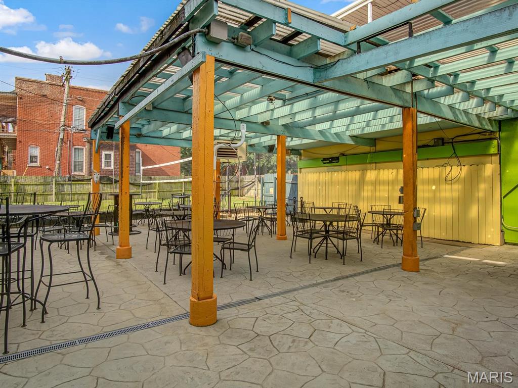 Jj Clarks - Commercial Sale