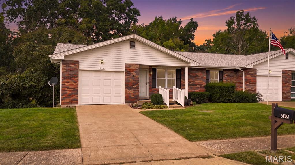 893 Woodridge Drive