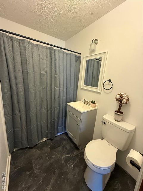 Tiny photo for 1420 W Centennial Avenue, Bowling Green, MO 63334 (MLS # 25055899)