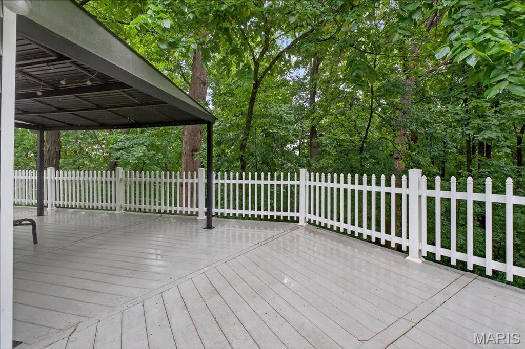 Fenton, Missouri 63026, United States, 4 Bedrooms Bedrooms, ,4 BathroomsBathrooms,Residential,Pending,179765