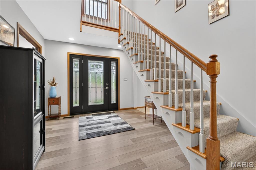 Fenton, Missouri 63026, United States, 4 Bedrooms Bedrooms, ,4 BathroomsBathrooms,Residential,Pending,179765