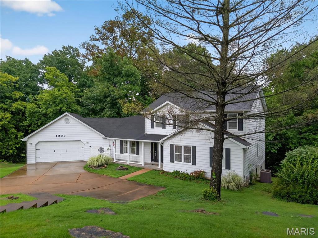 Fenton, Missouri 63026, United States, 4 Bedrooms Bedrooms, ,4 BathroomsBathrooms,Residential,Pending,179765