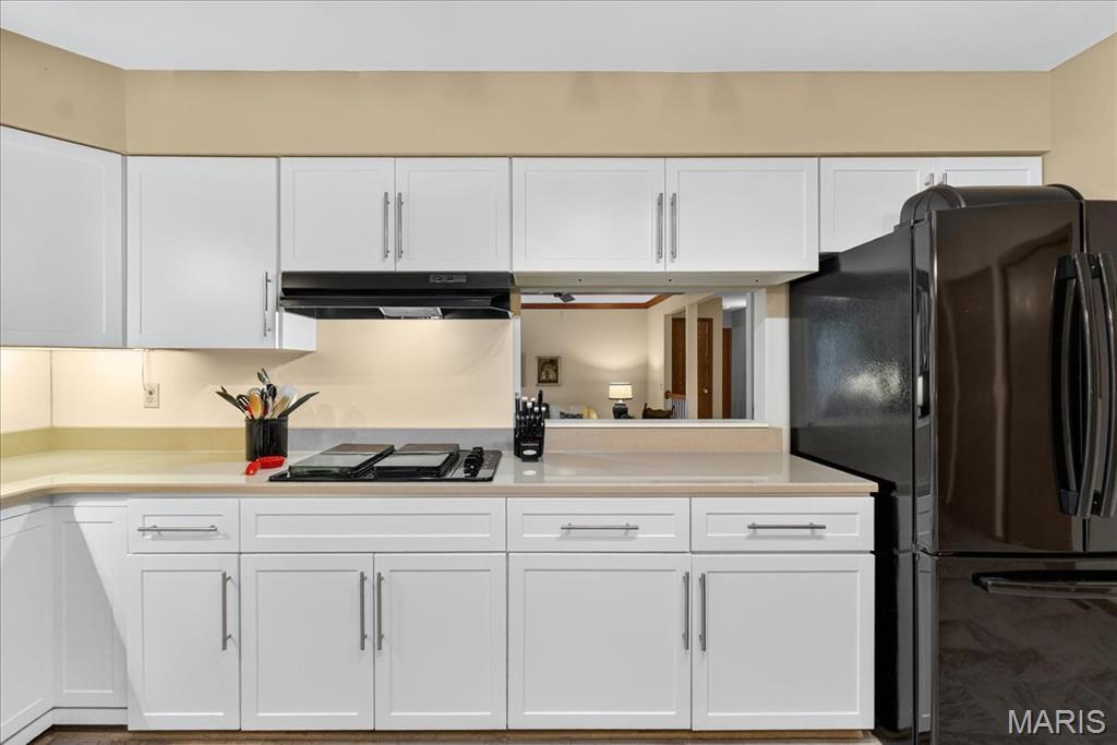 Fenton, Missouri 63026, United States, 4 Bedrooms Bedrooms, ,4 BathroomsBathrooms,Residential,Pending,179765