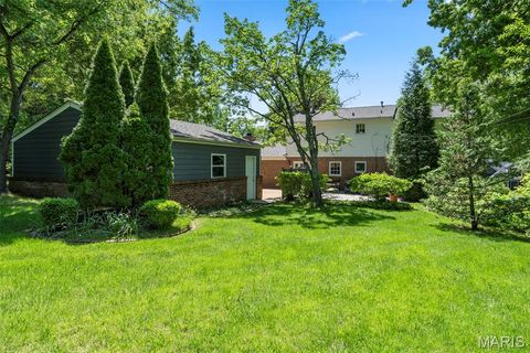 Tiny photo for 29 Thorndell Drive, St Louis, MO 63117 (MLS # 26023675)