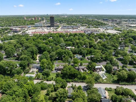Tiny photo for 29 Thorndell Drive, St Louis, MO 63117 (MLS # 26023675)