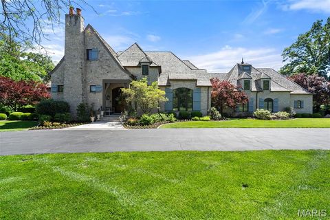 Photo of 10144 Winding Ridge Road, Ladue, MO 63124 (MLS # 26031311)