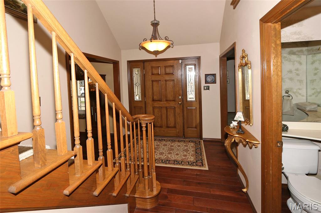 928 Oak Terrace Court