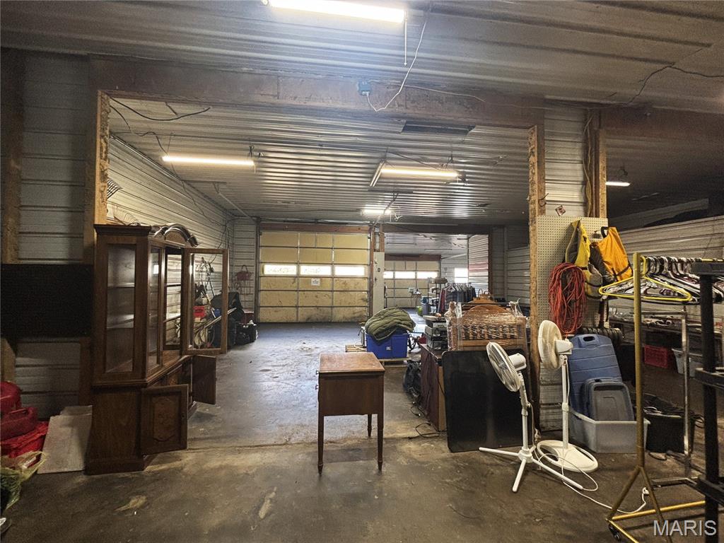 non-subdivision - Commercial Sale