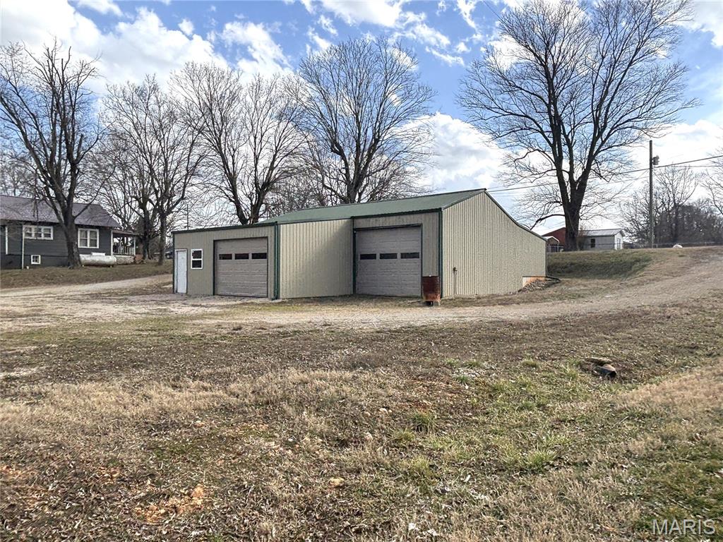 non-subdivision - Commercial Sale