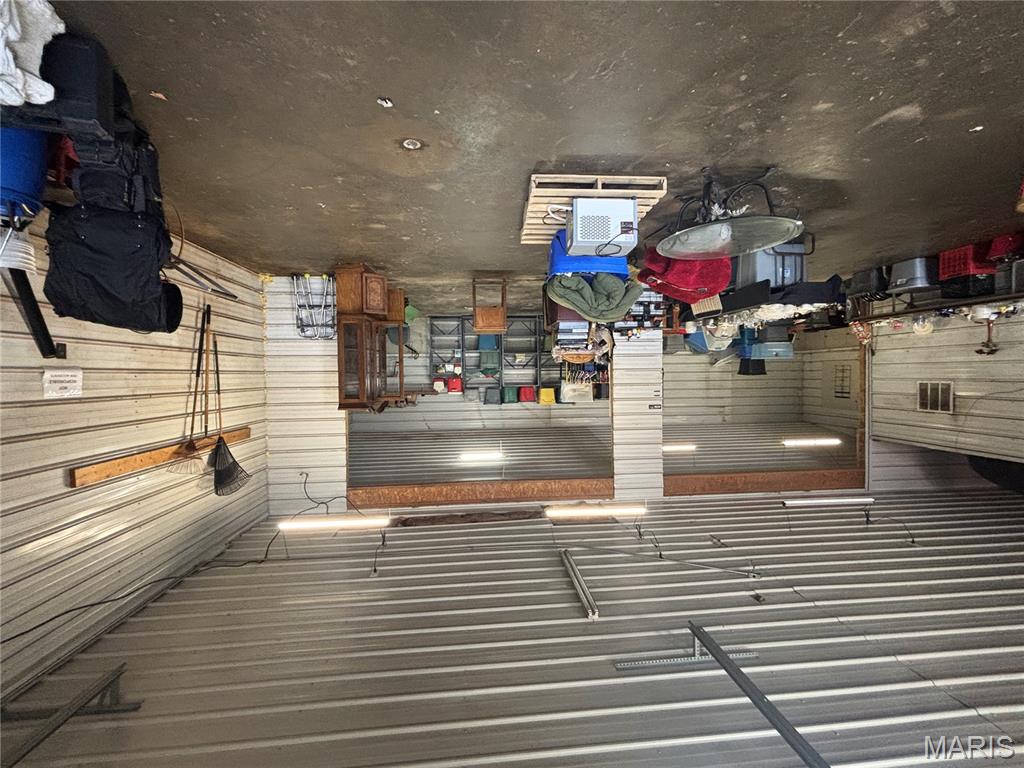 non-subdivision - Commercial Sale