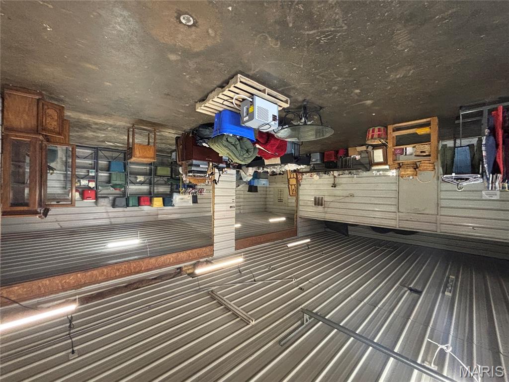 non-subdivision - Commercial Sale