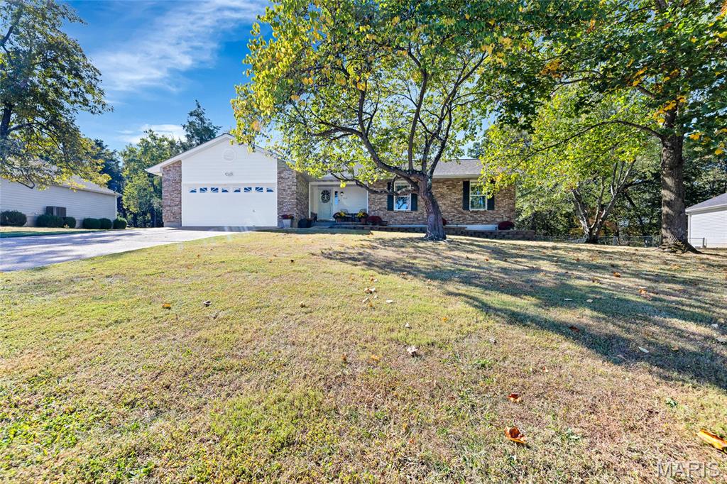 Photo of 2264 Pine Lake Loop, Gray Summit, MO 63039 (MLS # 26064817)