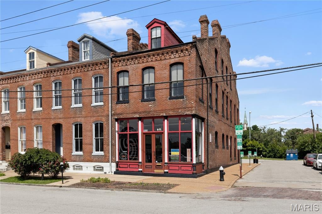 1615 S 9th Street