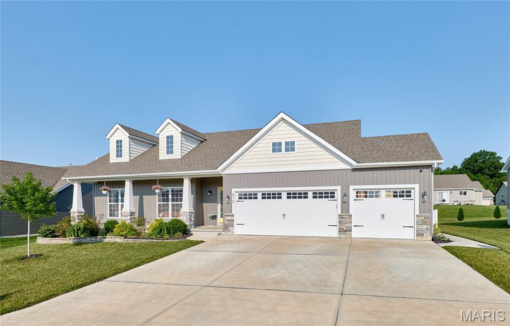 613 Lubbuck Court