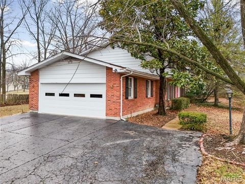 Tiny photo for 421 Andover Lane, Ballwin, MO 63011 (MLS # 25063546)