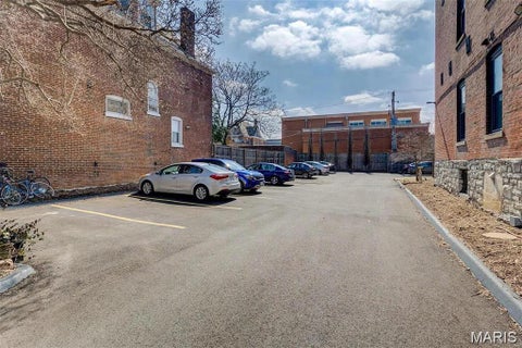 Tiny photo for 4256 Maryland Avenue #LLE, St Louis, MO 63108 (MLS # 26046945)