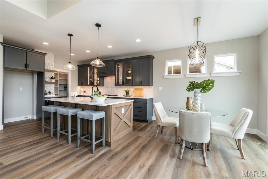 Ryehill Manor - Residential