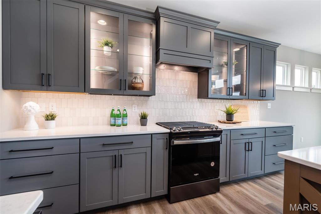 Ryehill Manor - Residential