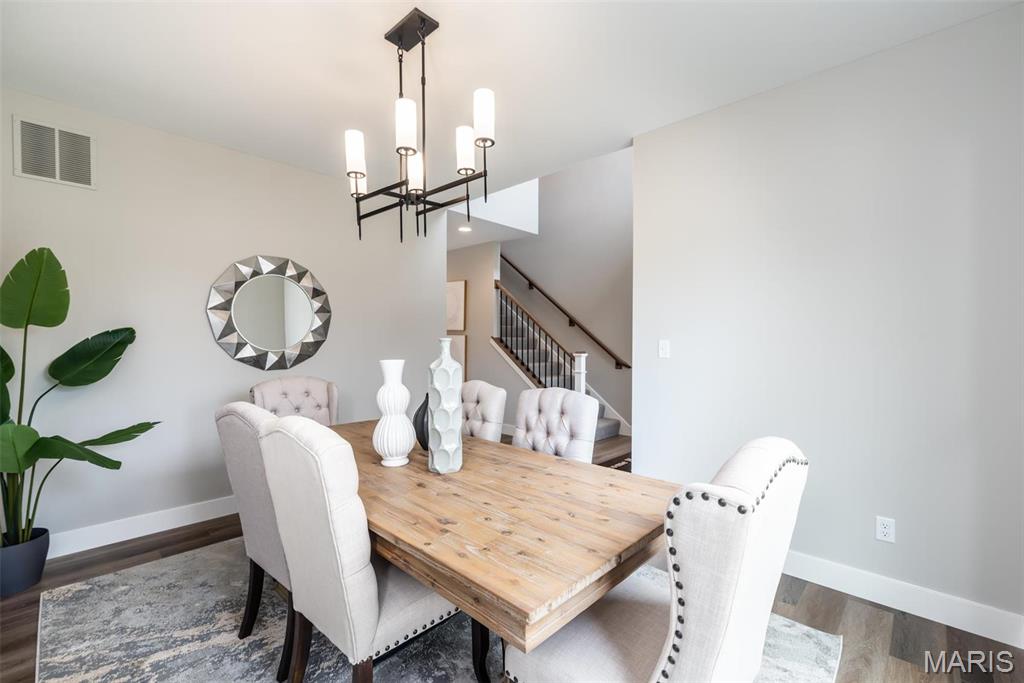 Ryehill Manor - Residential