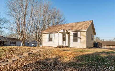 Photo of 301 Cape Road, Bloomfield, MO 63825 (MLS # 26048977)